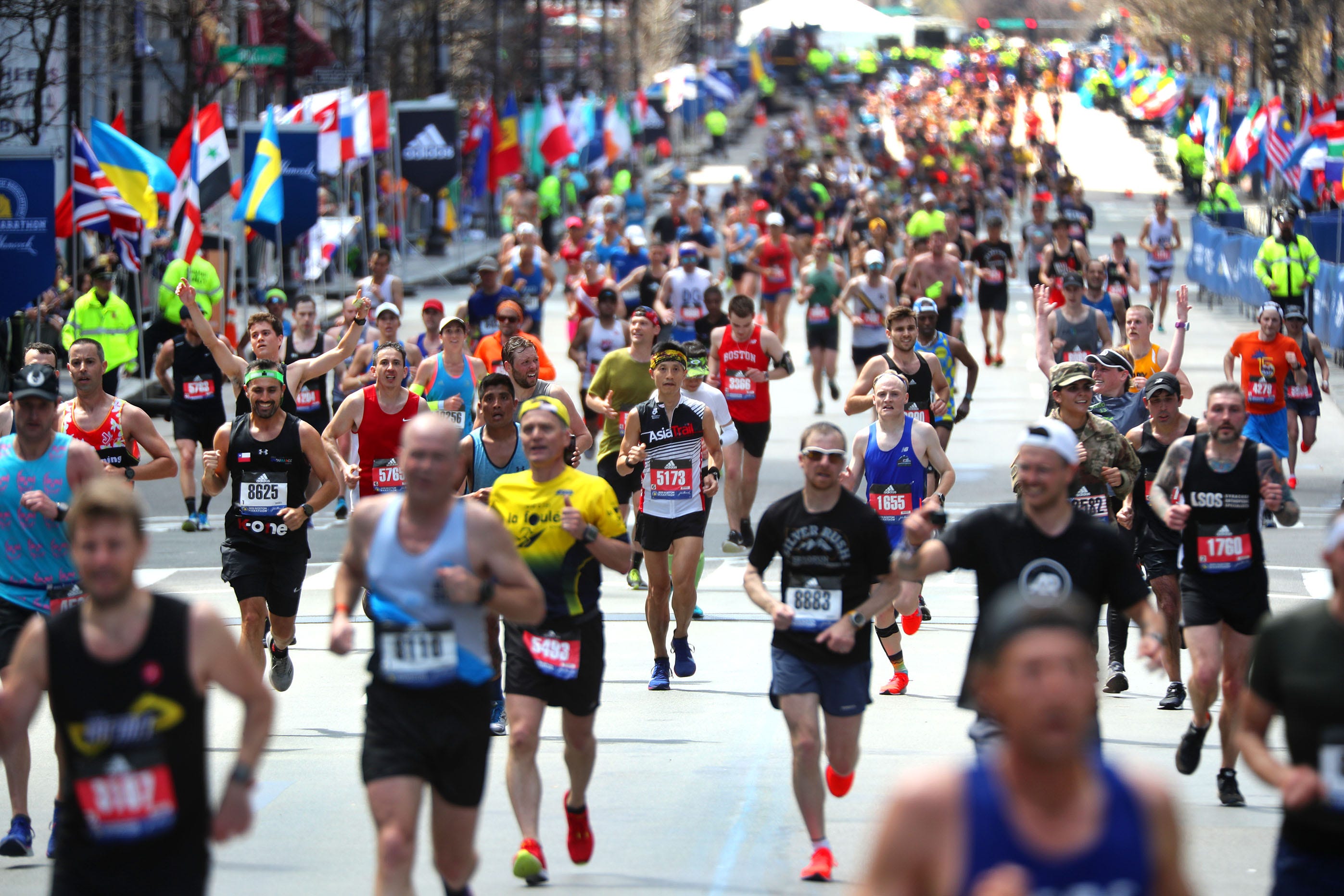 30 Weird Rules Marathon Runners Have to Follow