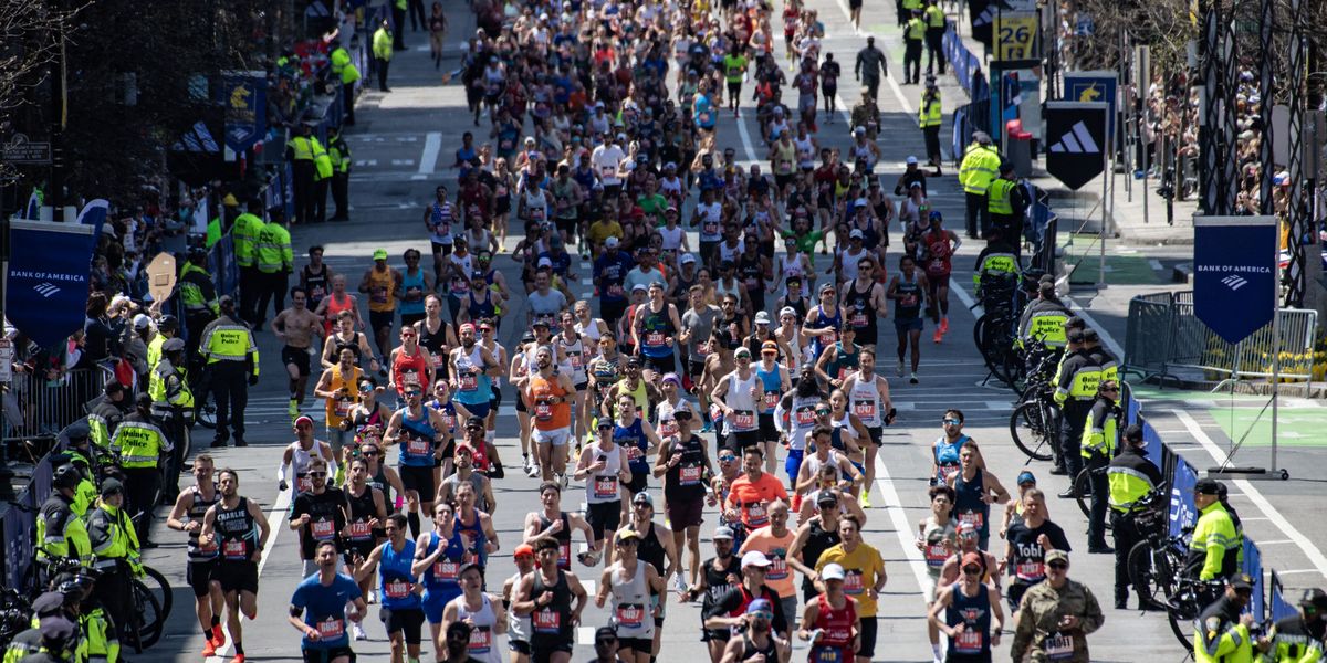 www.runnersworld.com