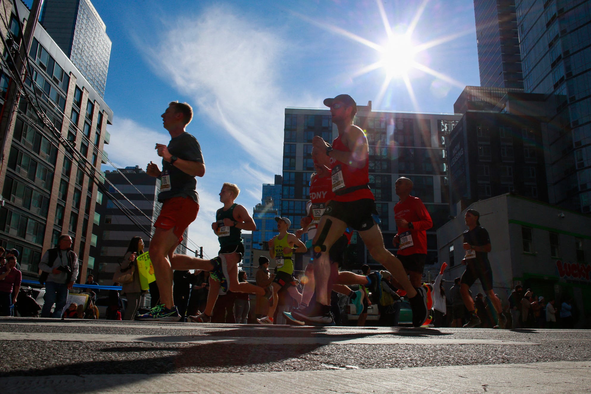Sunday’s NYC Marathon May Be Crazy Warm. Here’s How to Prepare for Hot Temps
