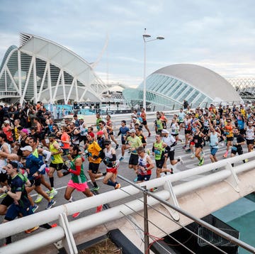 deelnemers van de valencia marathon