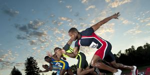 sprinters hebben niet alleen behoefte aan explosiviteit bij het starten, maar ook aan duurvermogen om de sprint vol te kunnen houden