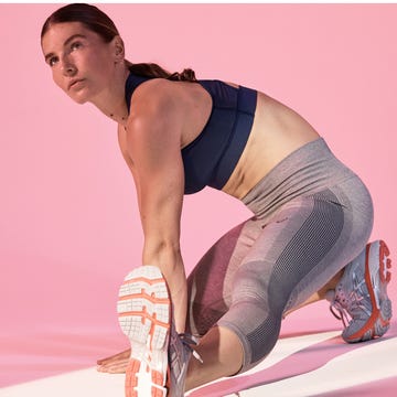 Shoulder, Arm, Leg, Thigh, Joint, Knee, Pink, Physical fitness, Standing, Lunge, Shoulder, Arm, Leg, Thigh, Joint, Knee, Pink, Physical fitness, Standing, Lunge,