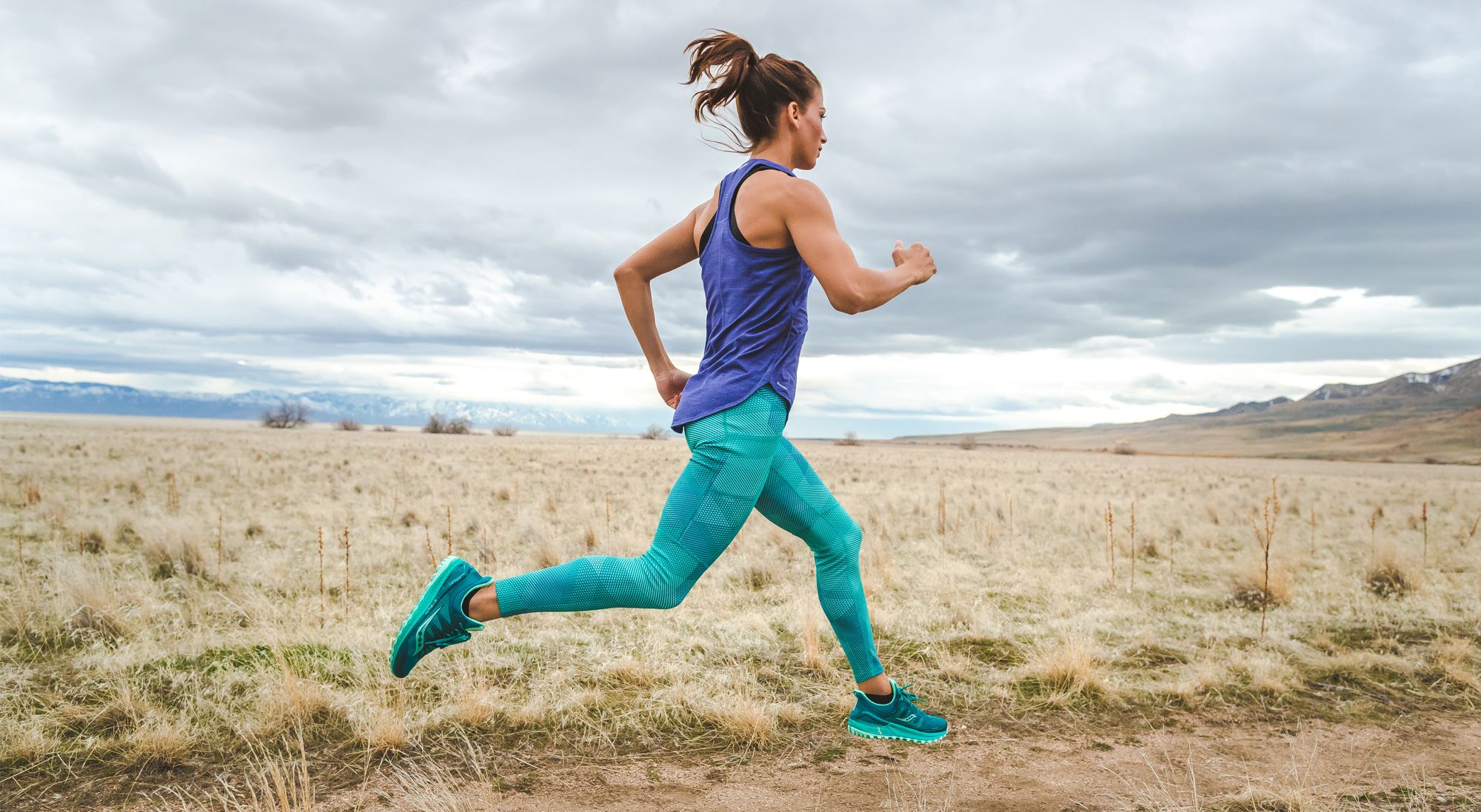 Female running outlet tops