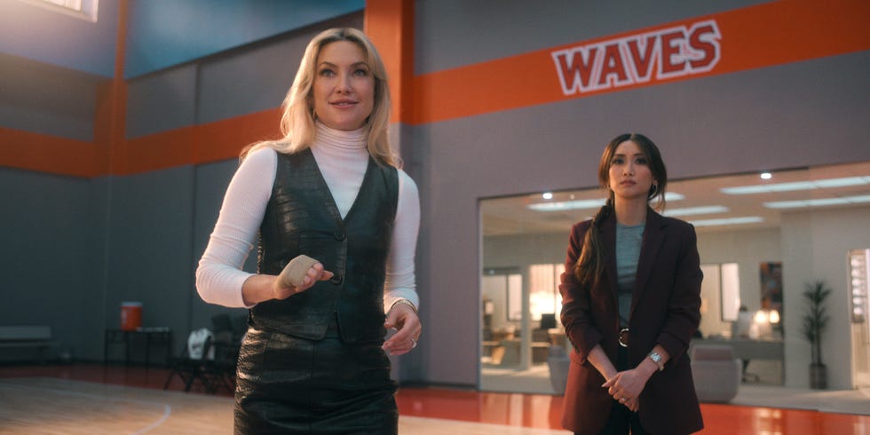 running point. (l to r) kate hudson as isla gordon and brenda song as ali in episode 101 of running point. cr. courtesy of netflix © 2025