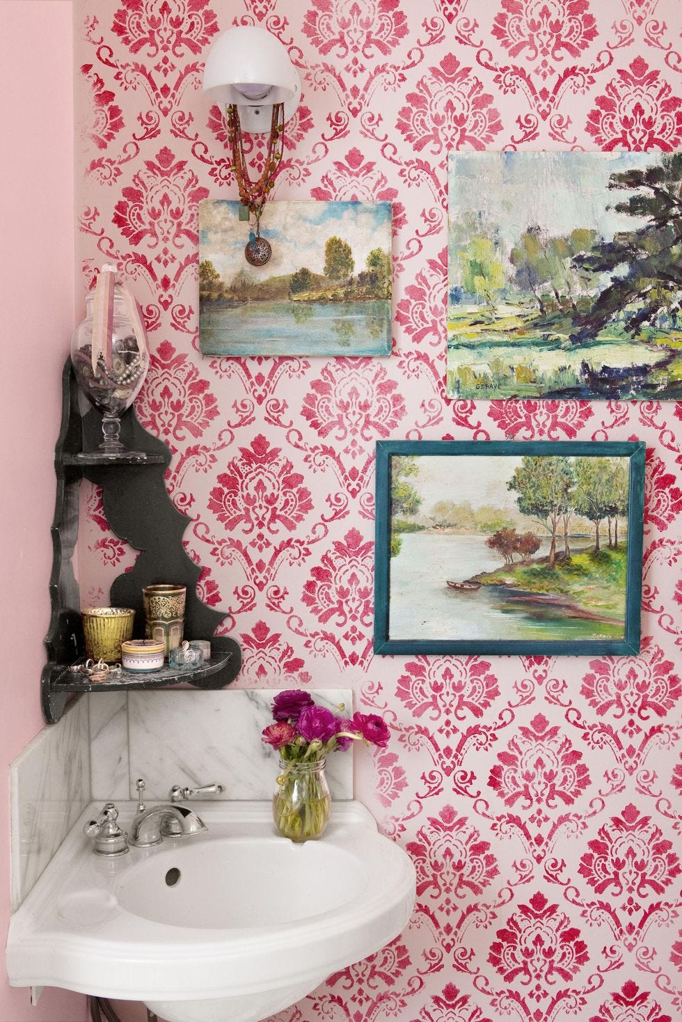 rustic bathroom ideas vintage wallpaper