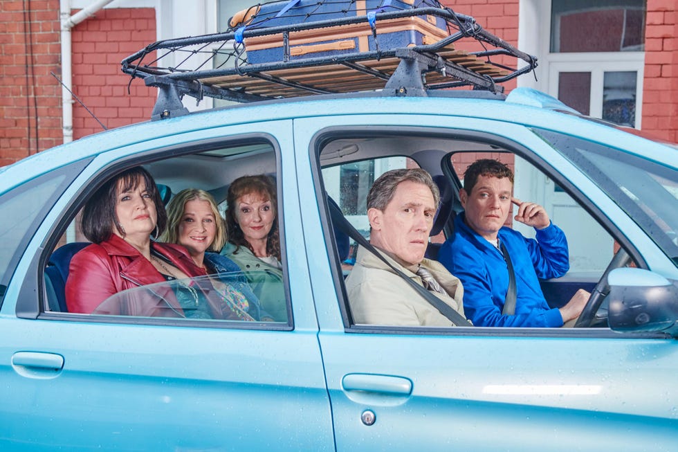 ruth jones, joanna page, melanie walters, rob brydon, mathew horne, gavin and stacey the finale