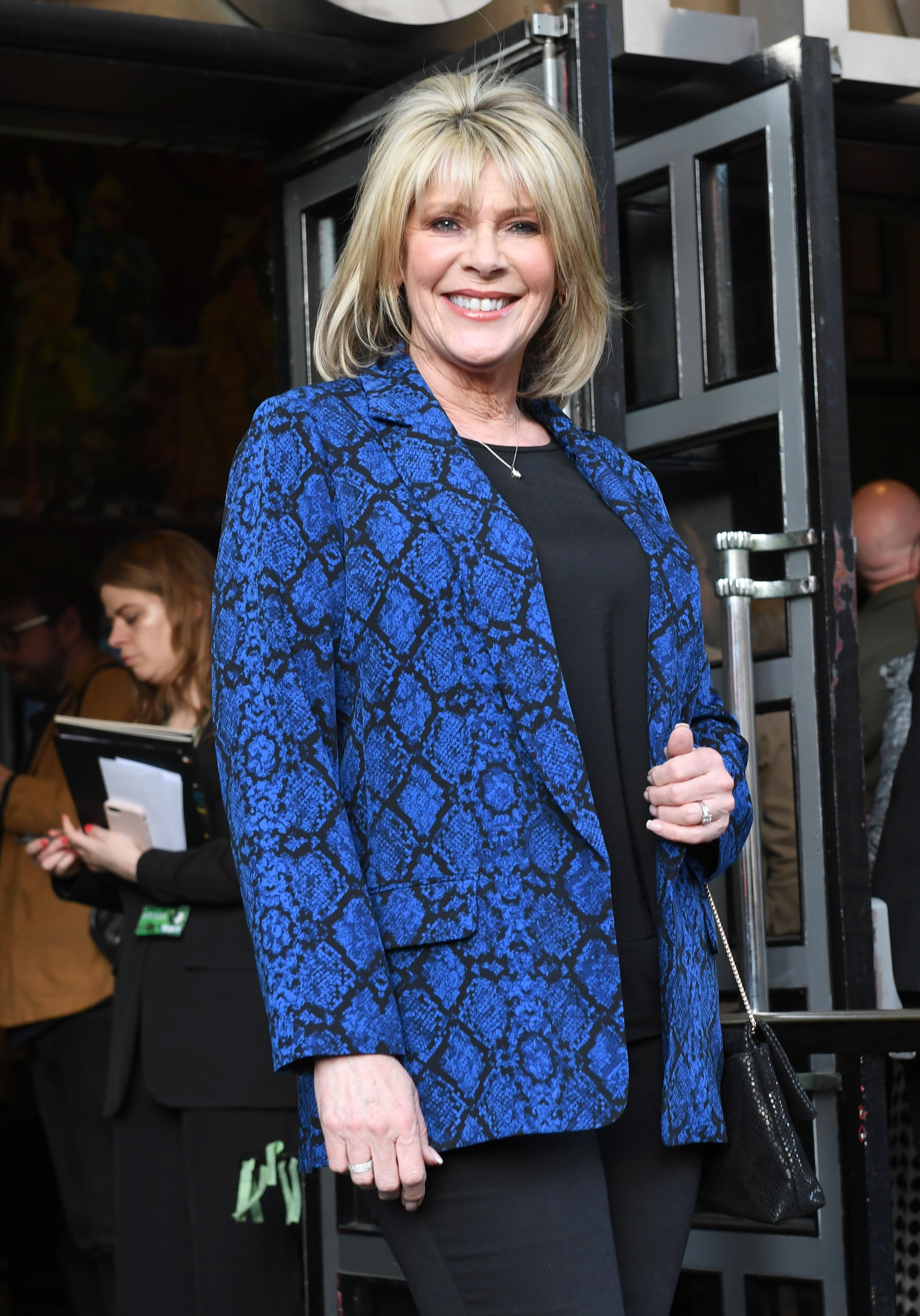 Loose Women's Ruth Langsford Teases "long Blonde Hair" Extension ...