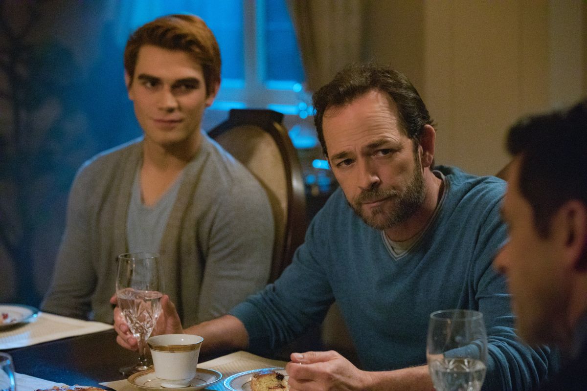 Riverdale Season 4 Theories About Archie s Uncle Frank Andrews