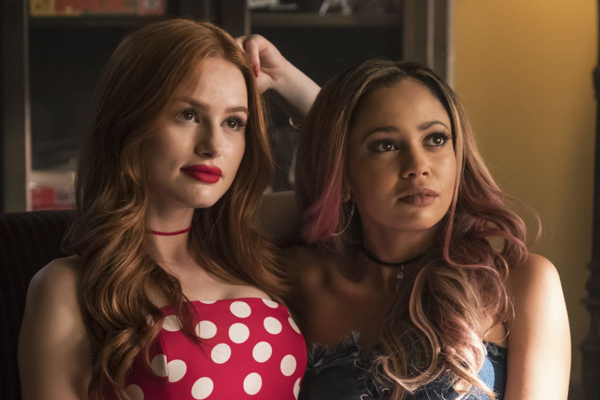 7,027 Choni Stock Photos, High-Res Pictures, and Images - Getty Images