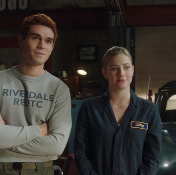 riverdale    “chapter eighty two back to school”    image number rvd506fg0001r    pictured l r kj apa as archie andrews and lili reinhart as betty cooper    photo the cw    © 2021 the cw network, llc all rights reserved