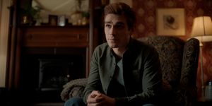 riverdale    “chapter ninety two band of brothers”    image number rvd516fg0029r    pictured kj apa as archie andrews    photo the cw    © 2021 the cw network, llc all rights reserved
