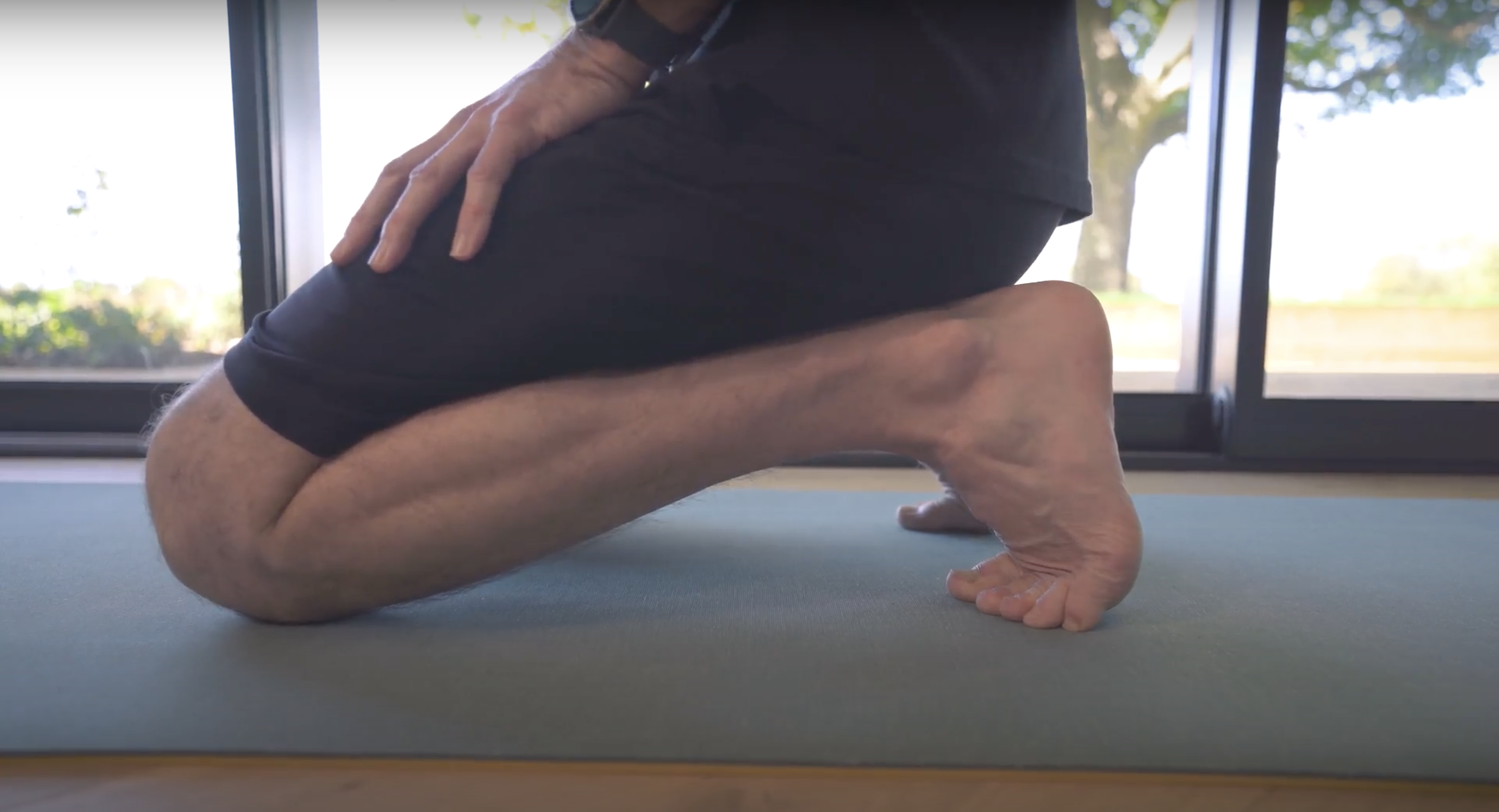 Top of the Foot Stretch — In Aligned Movement