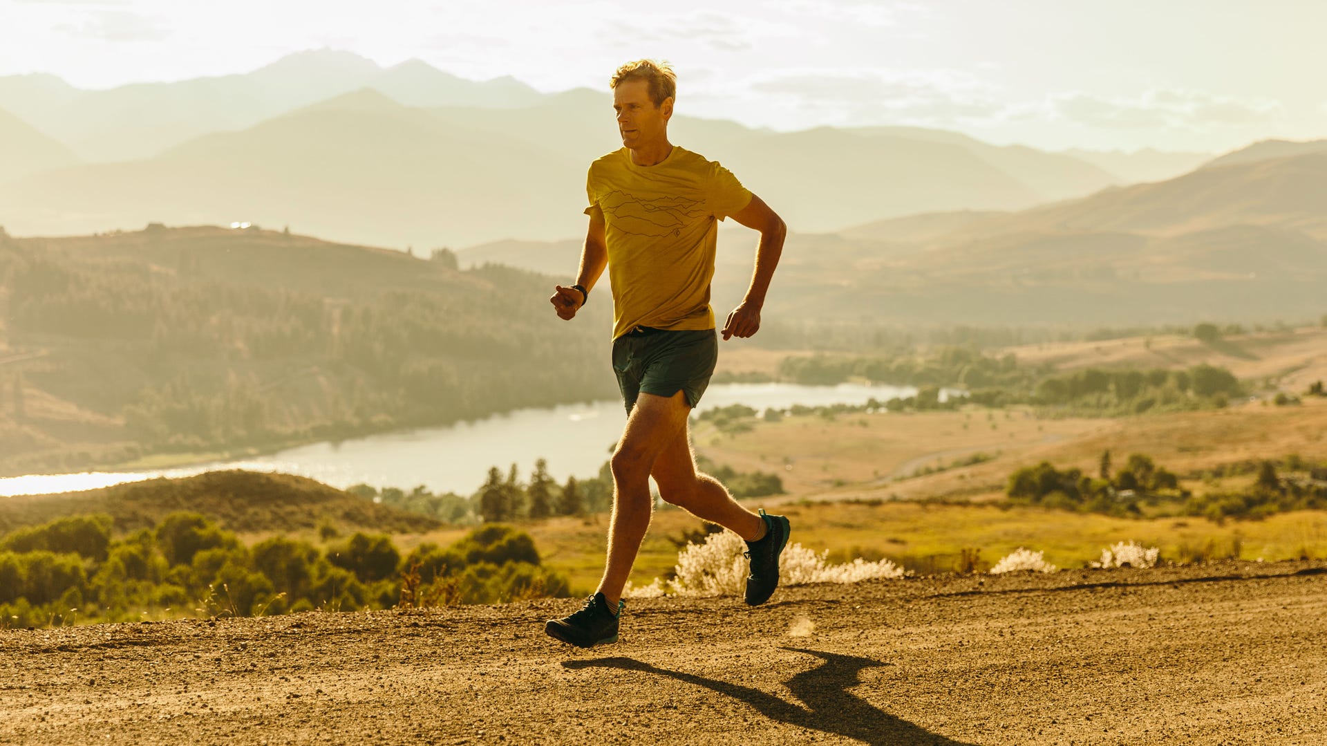 chris solomon running in methow valley