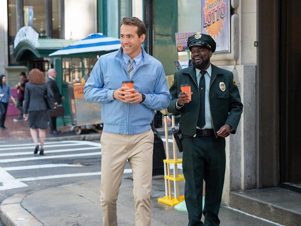 Free Guy Early Reactions Call Ryan Reynolds Action-Comedy Surprise of the  Summer - The Credits