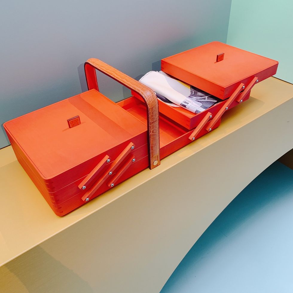 Product, Orange, Red, Furniture, Massage table, Table, Box, 