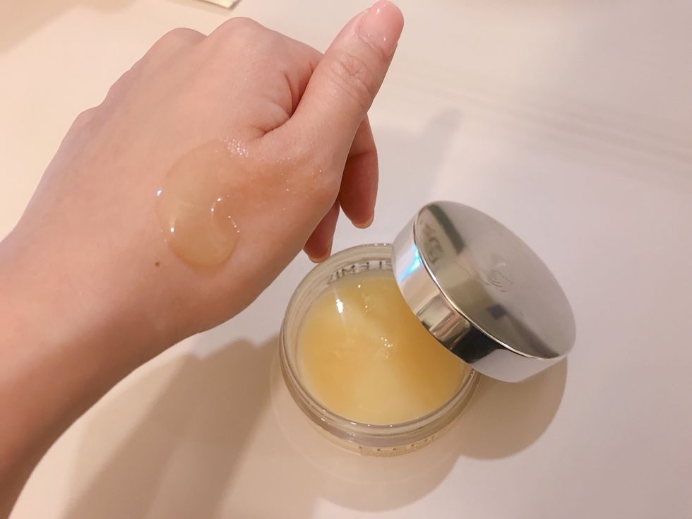 Skin, Hand, Beauty, Beige, Material property, Nail, Cream, Dairy, Finger, Skin care, 