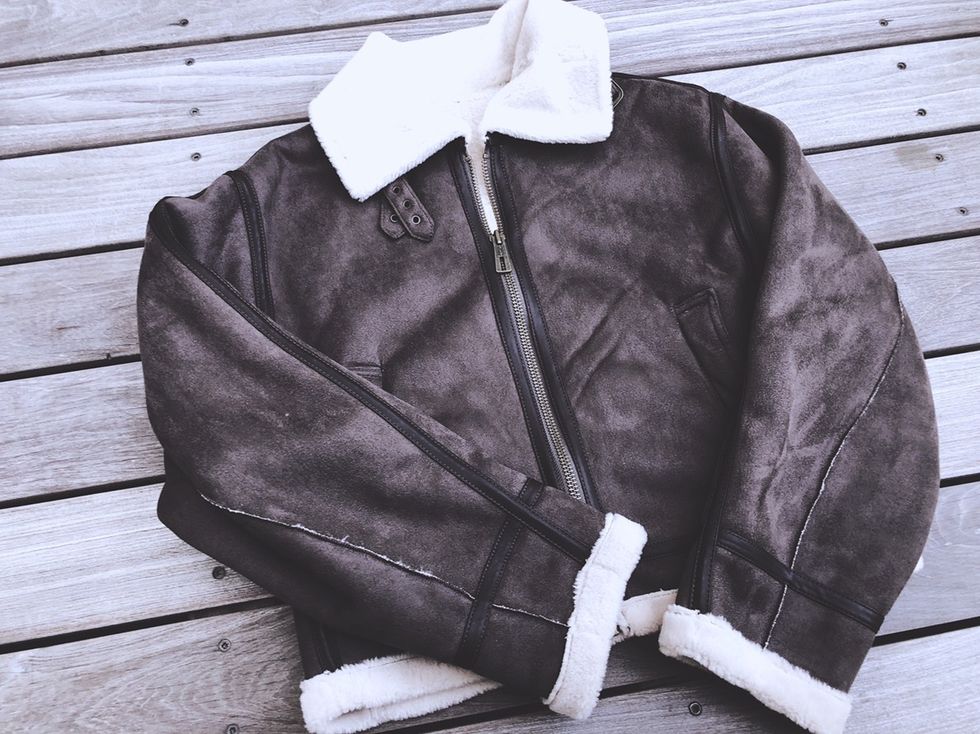 Jacket, Clothing, Leather jacket, Outerwear, Zipper, Leather, Sleeve, Textile, 
