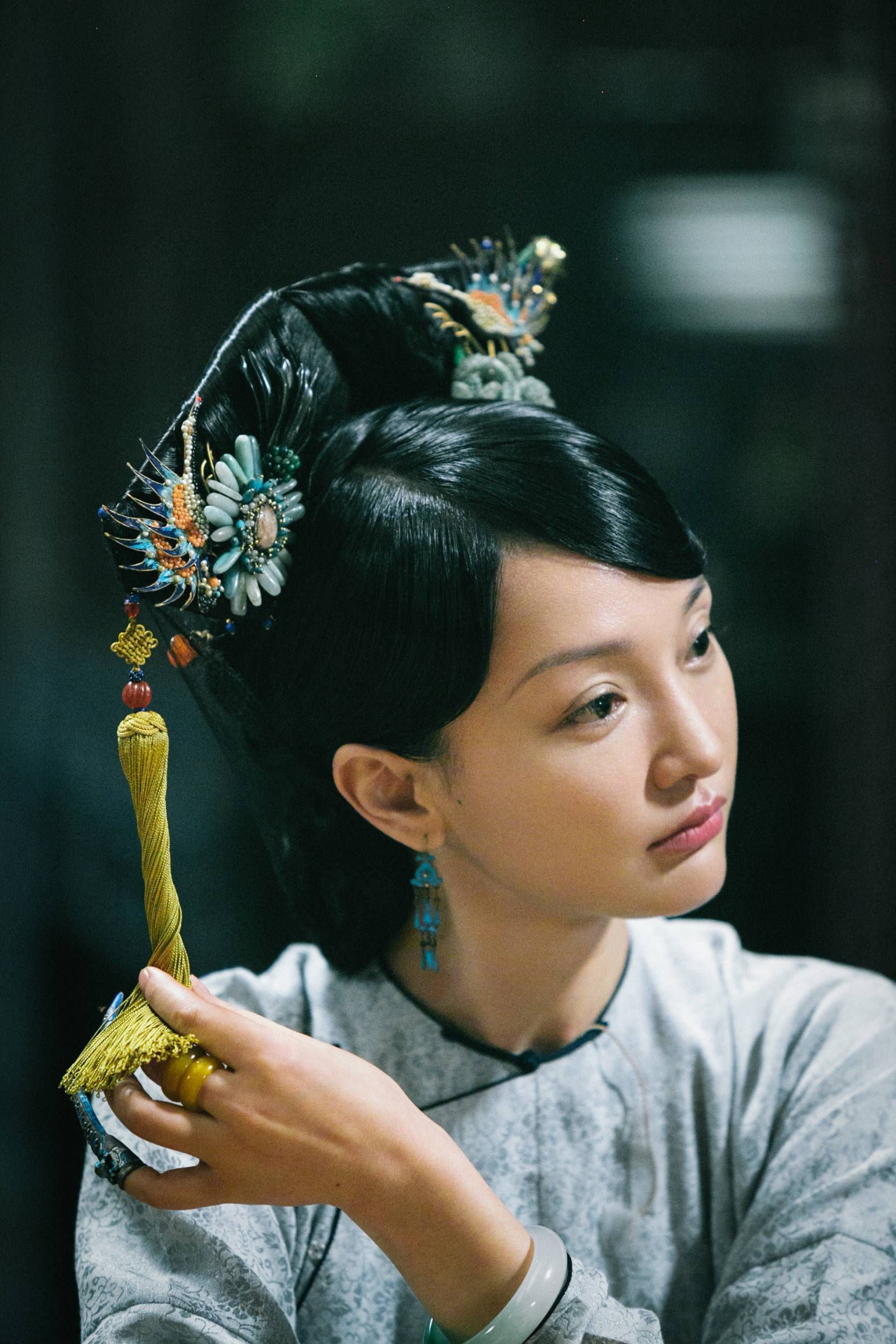 周迅 如懿傳》開頭周迅樣貌被罵翻！導演坦言對不起她：拍9個月只休息3天