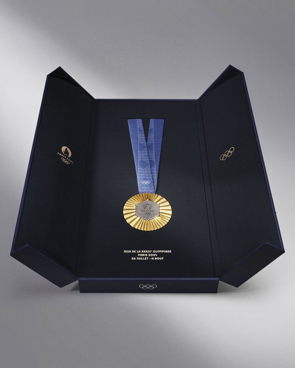 2024巴黎奧運獎牌細節搶先看！法國皇室御用珠寶商chaumet操刀，靈感源自「它」