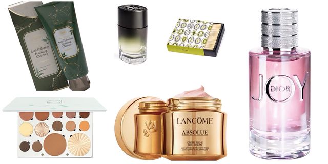 Perfume, Product, Beauty, Cosmetics, Bottle, Fluid, Material property, Glass bottle, Liquid, Spray, 