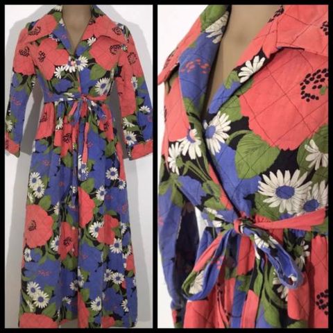 Clothing, Day dress, Robe, Dress, Sleeve, Outerwear, Pattern, Fashion, Vintage clothing, Textile, 