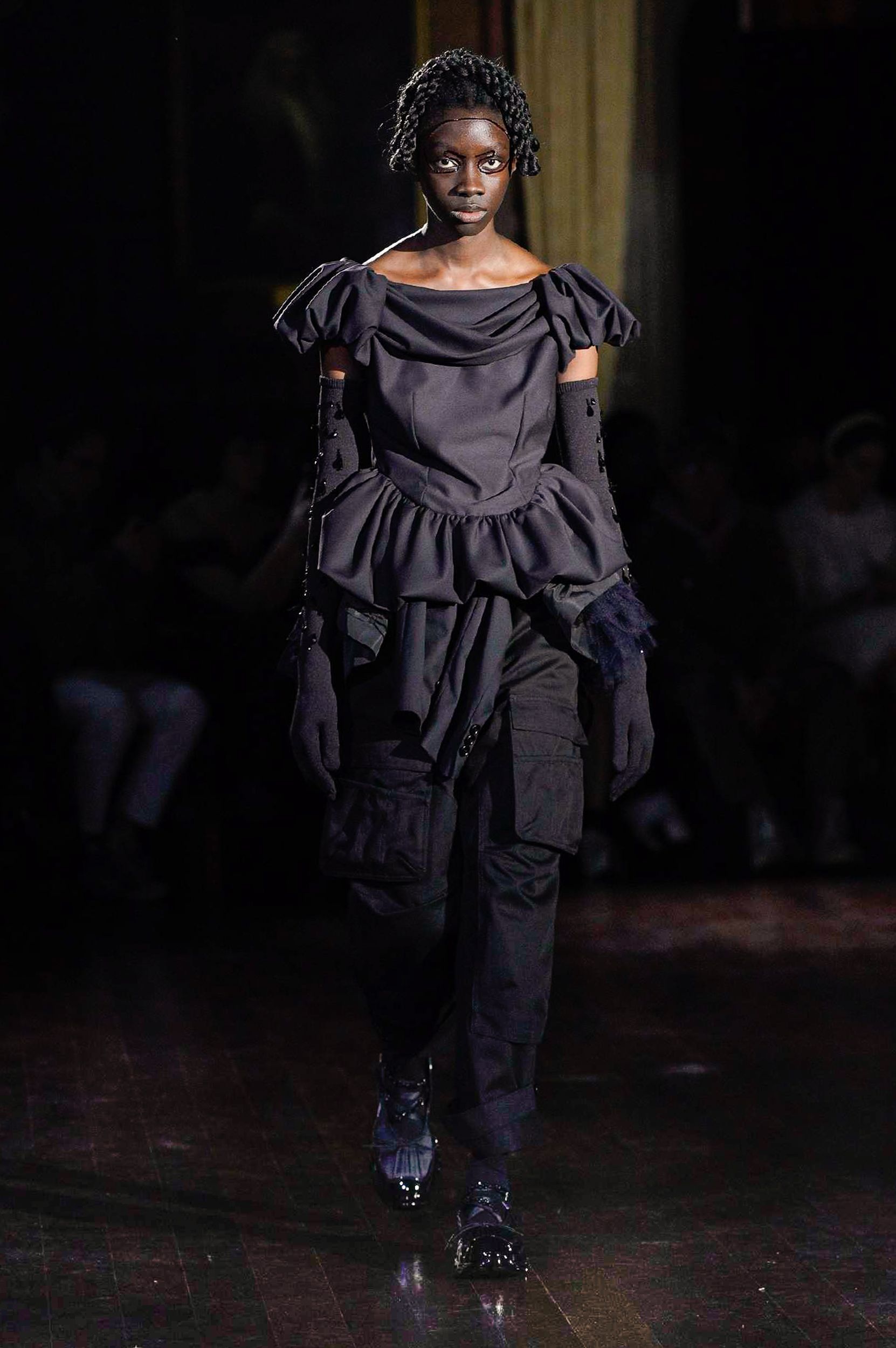 シモーネ ロシャ（SIMONE ROCHA）2022秋冬コレクション | ファッション