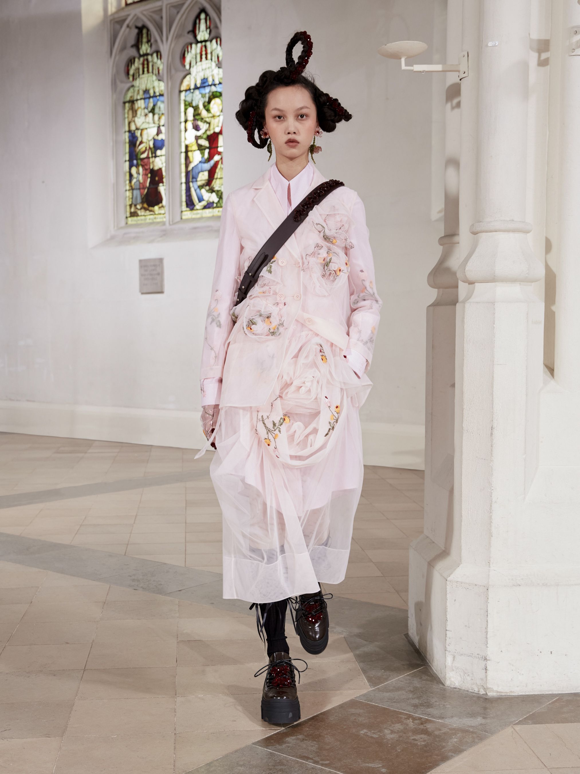 SIMONE ROCHA（シモーネ ロシャ）｜2021-22秋冬コレクション 