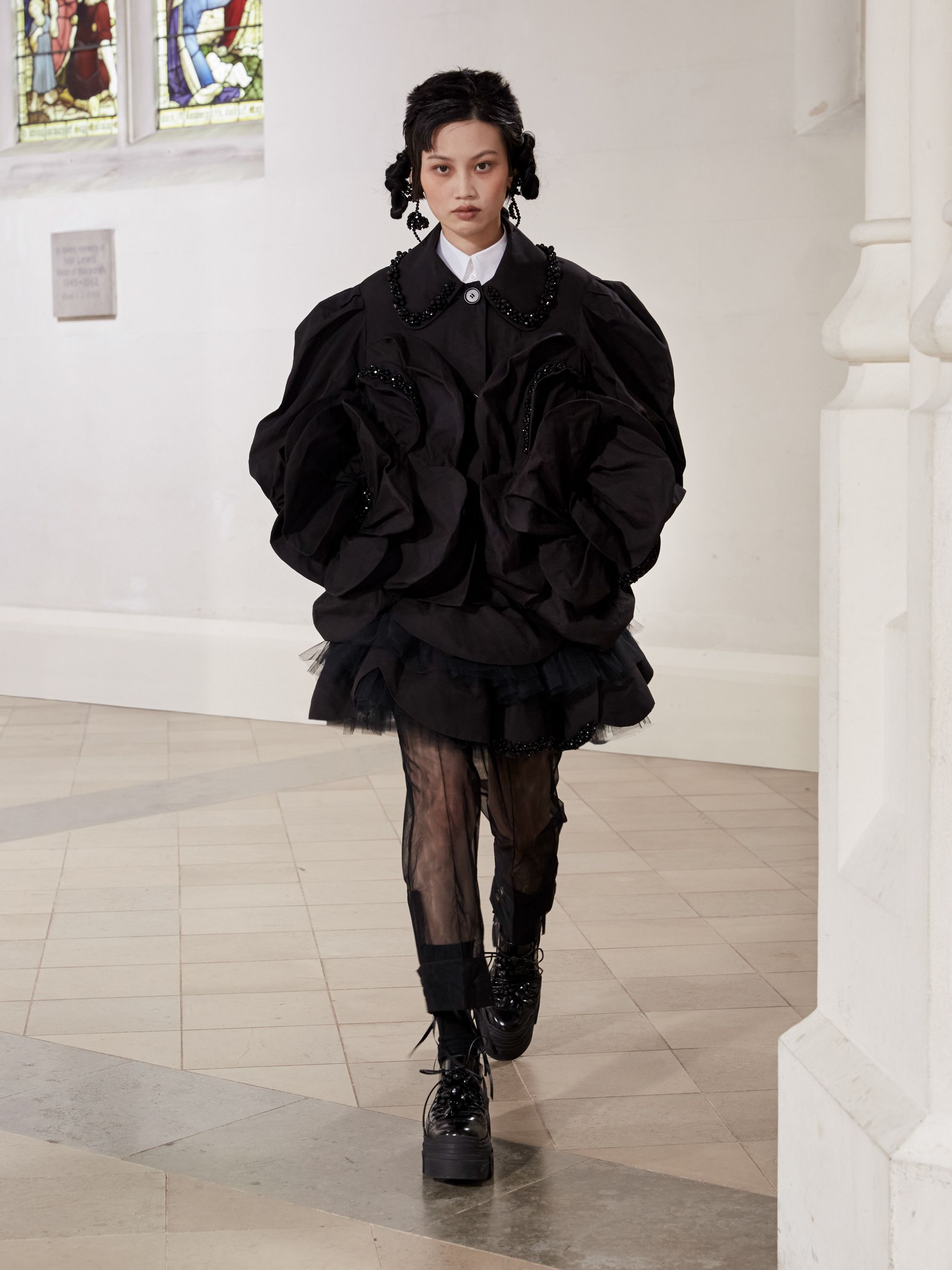 SIMONE ROCHA（シモーネ ロシャ）｜2021-22秋冬コレクション