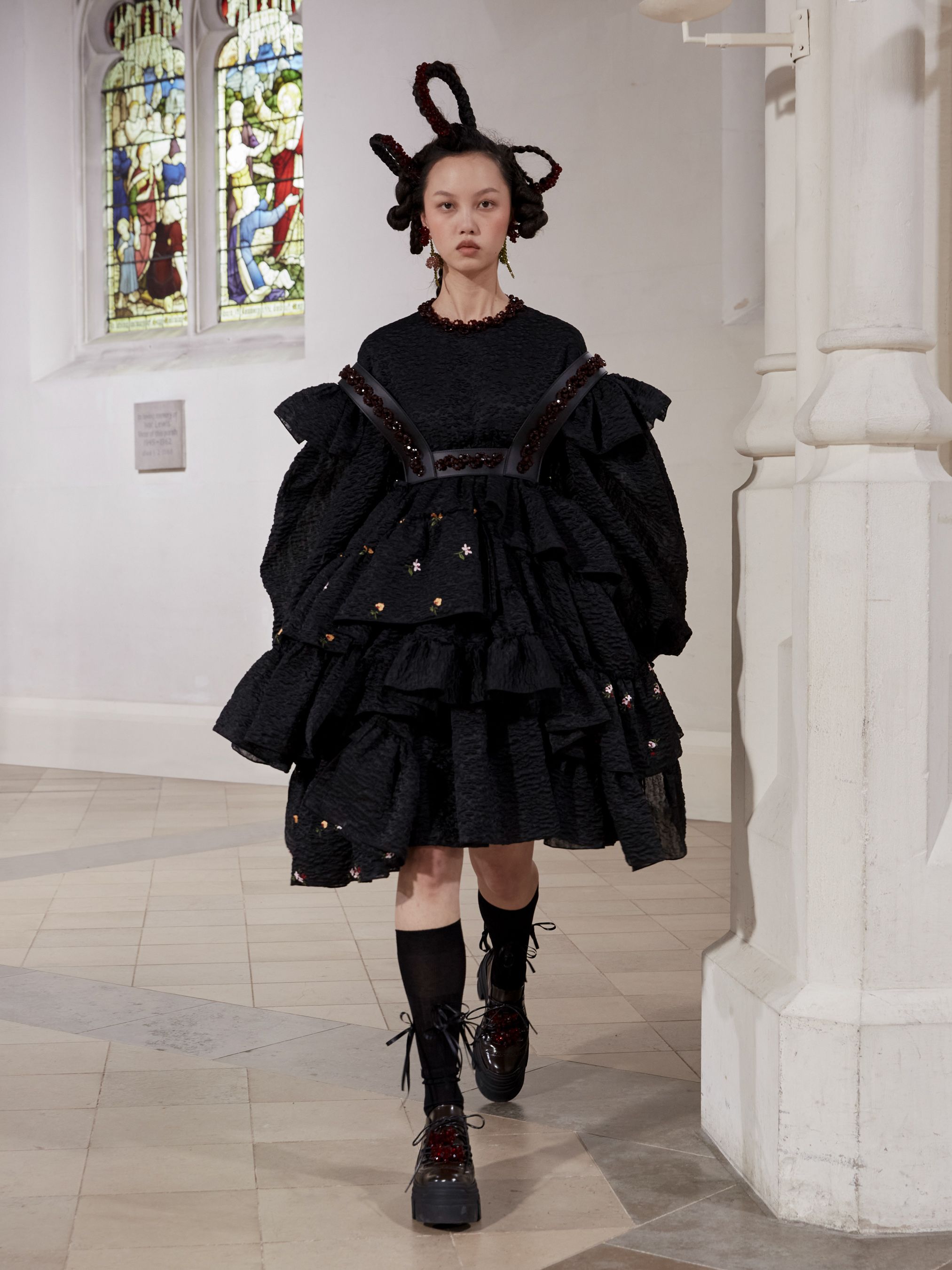 SIMONE ROCHA（シモーネ ロシャ）｜2021-22秋冬コレクション