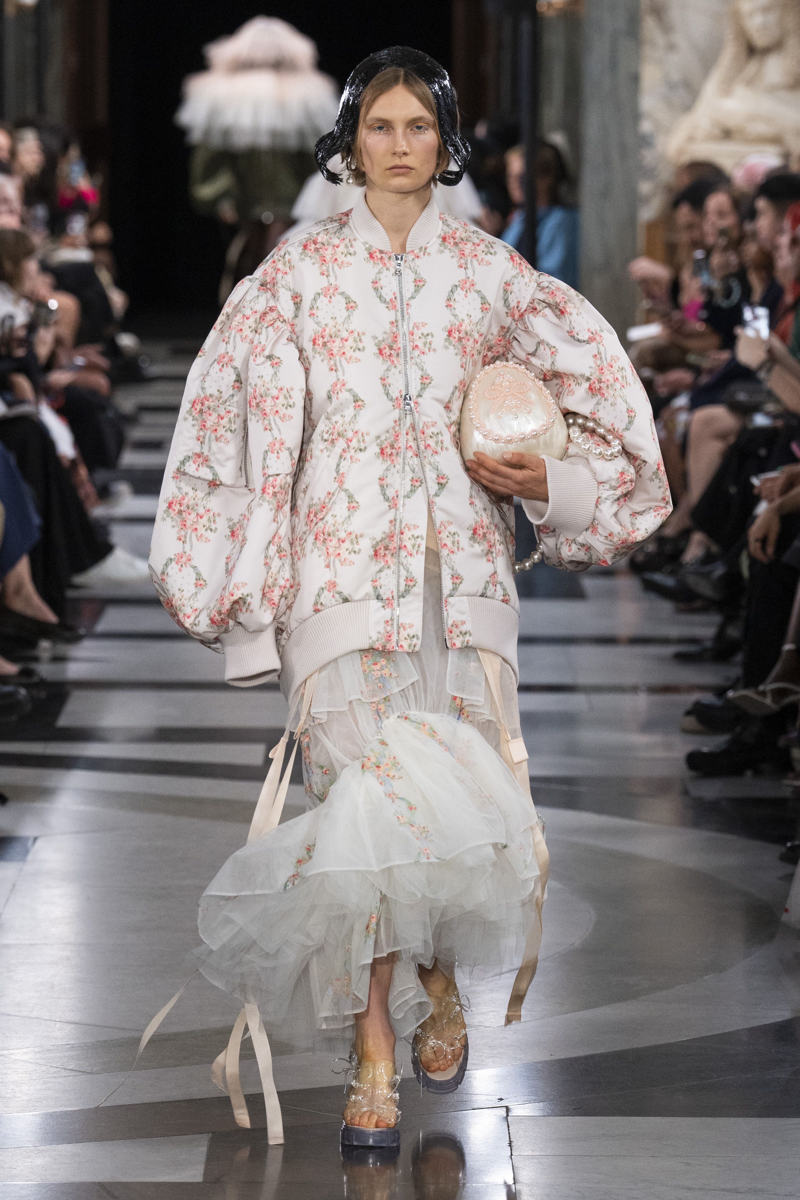 シモーネ ロシャ（SIMONE ROCHA）」2023春夏コレクション