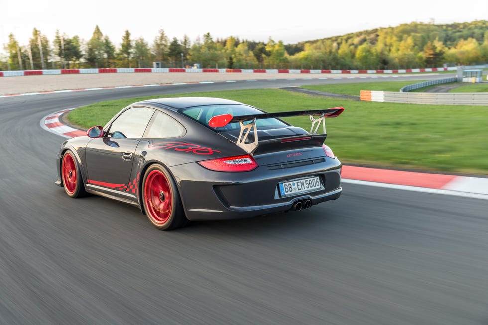 Porsche 911 GT3 RS: the race car for the circuit racetrack and everyday  driving - Porsche Newsroom