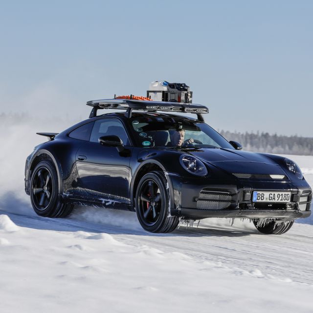 2024 Porsche 911 Dakar Is Ready for Extreme Off-Roading
