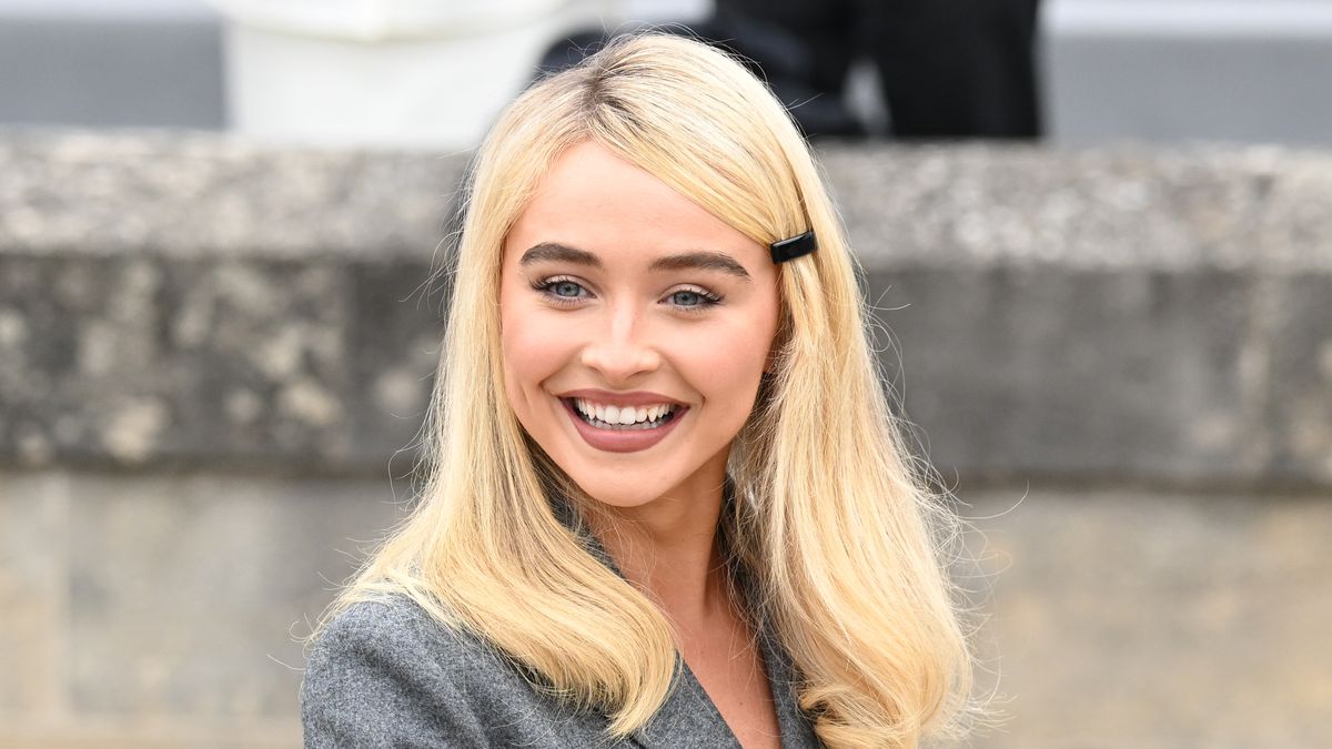 Sabrina Carpenter'ın 2024 MTV VMA'lerinde Bir Medley Performansı İçin Önizleme