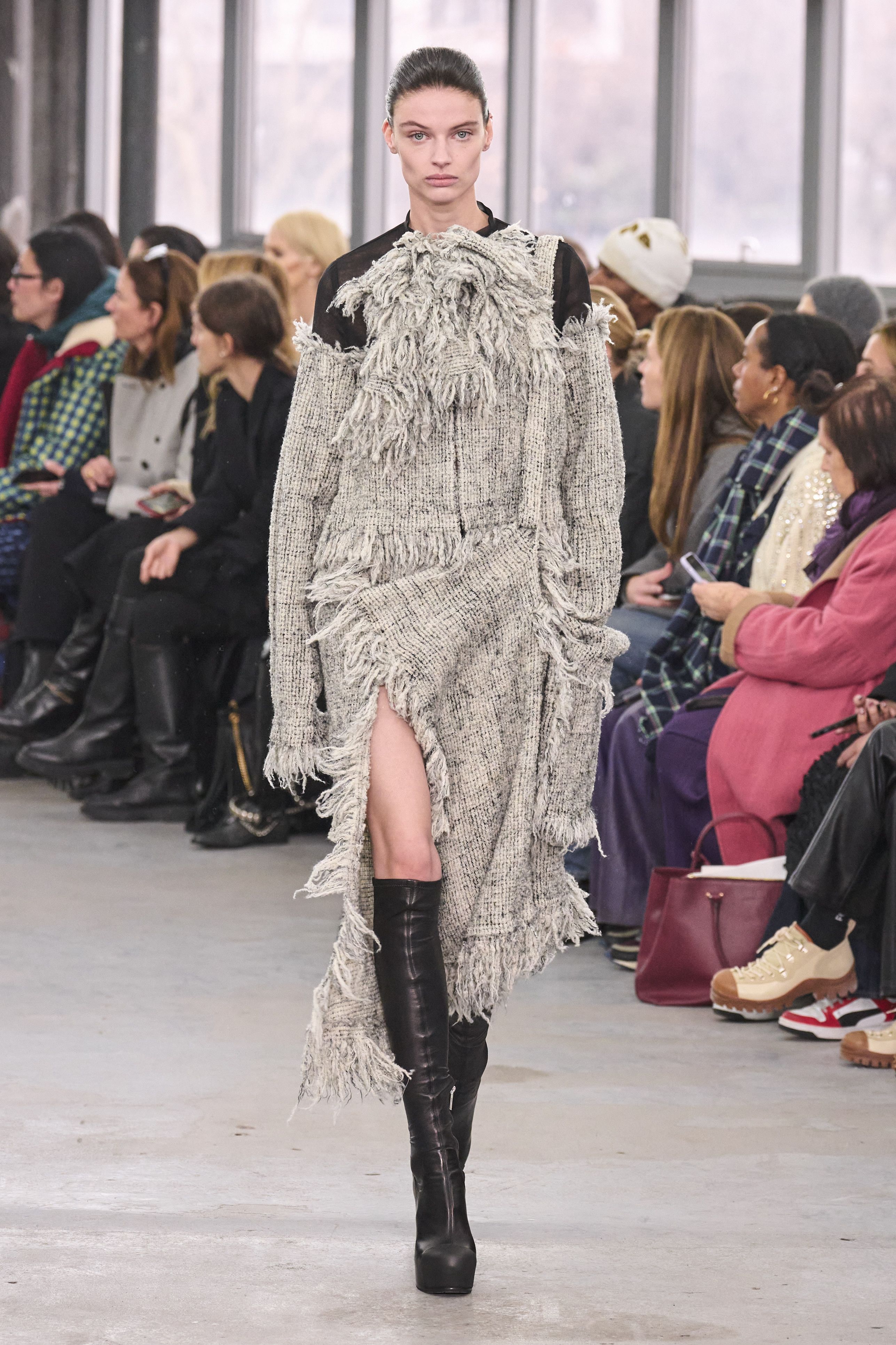 サカイ（SACAI）2023秋冬コレクション | ファッション | ELLE
