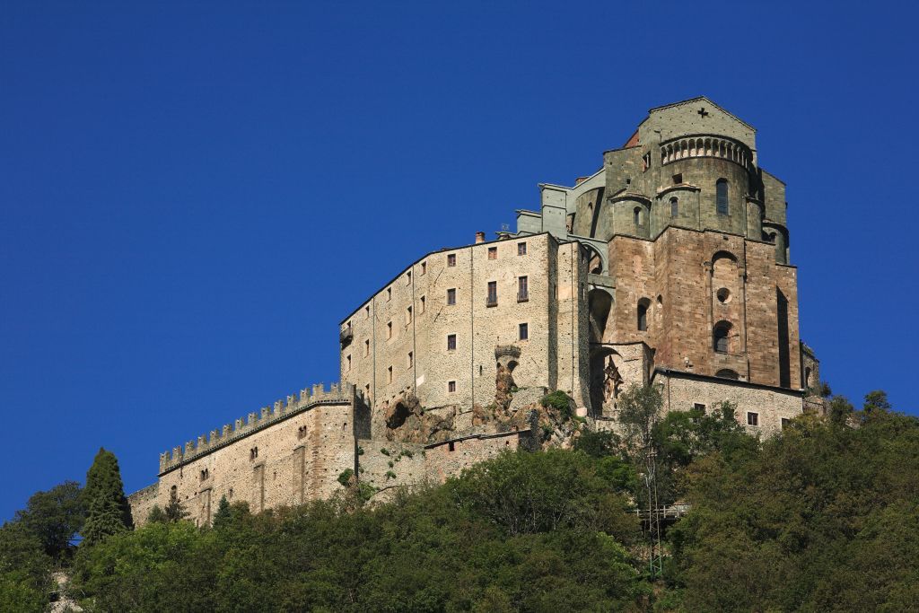 Storia della Sacra di San Michele Val di Susa Elle Decor