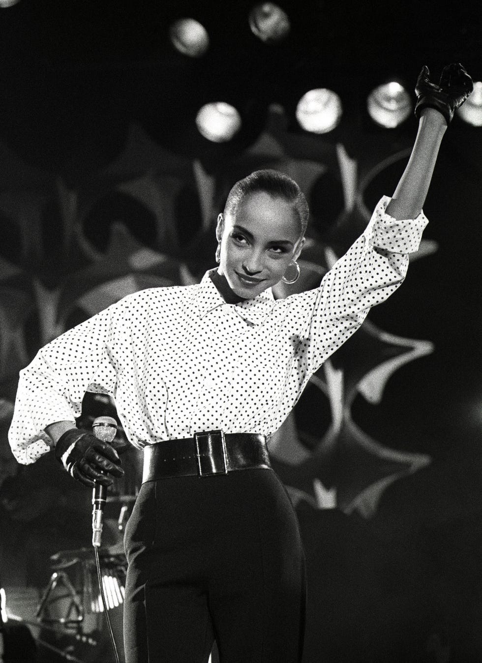 Black and sale white 80s fashion