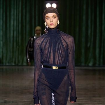 le tendenze dalle passerelle della parigi fashion week autunno inverno 2024 2025