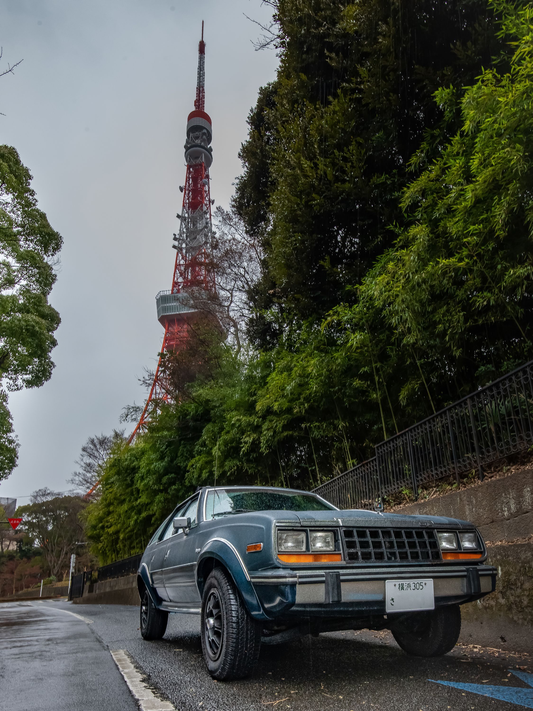 MERCEDES BENZ MEDIUM CLASS 300E | 1989 | BLACK M | 139000 km
