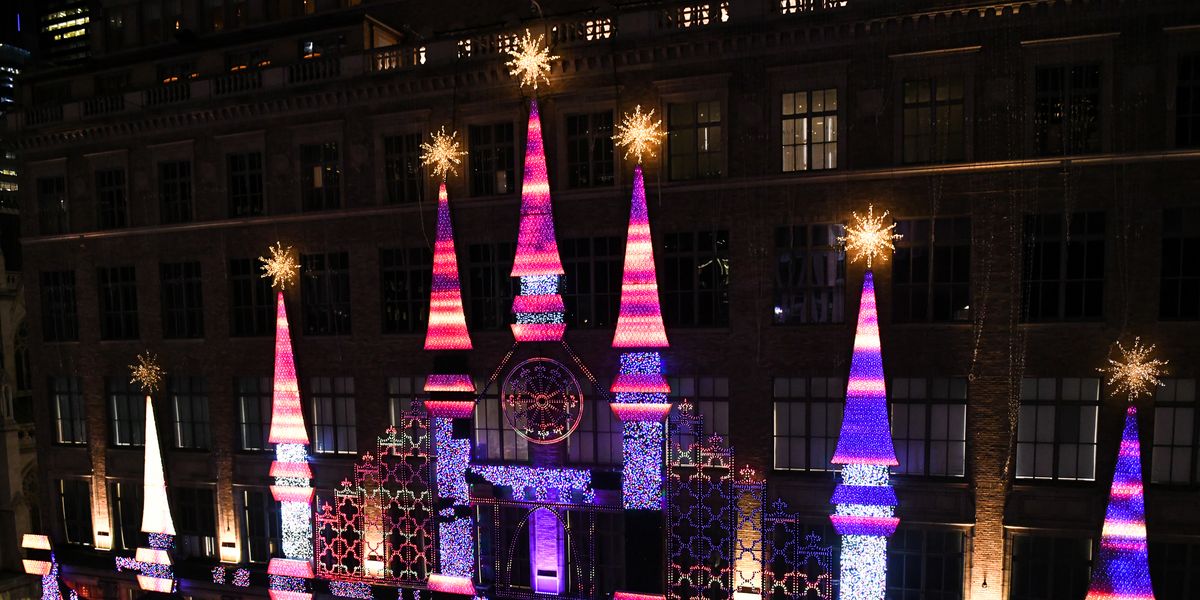 Saks Fifth Avenue - Discover the magic of the holidays at the Saks