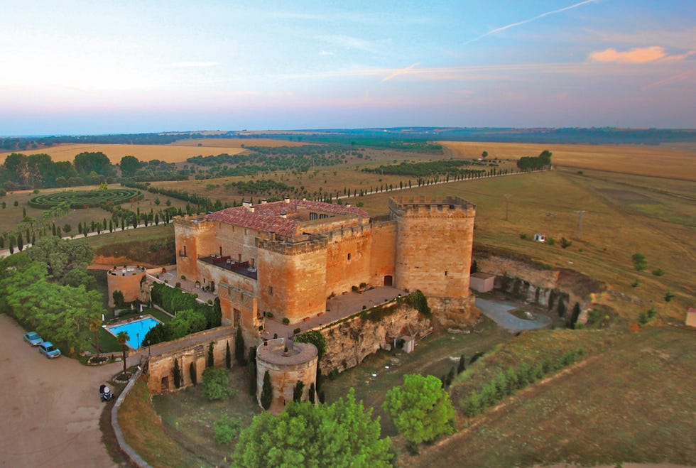 Posada real castillo del Buen Amor en Salamanca