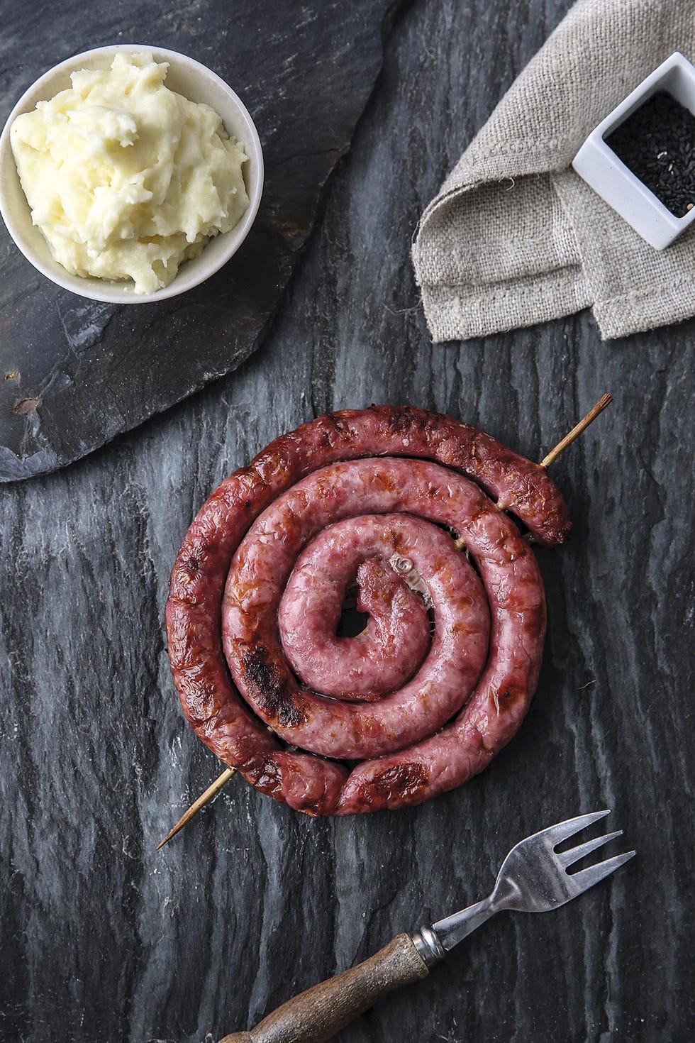 salchichas con puré de patata