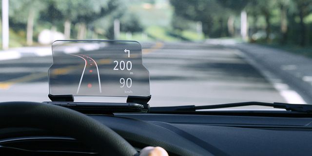 What is a Heads-Up-Display (HUD) Windshield?