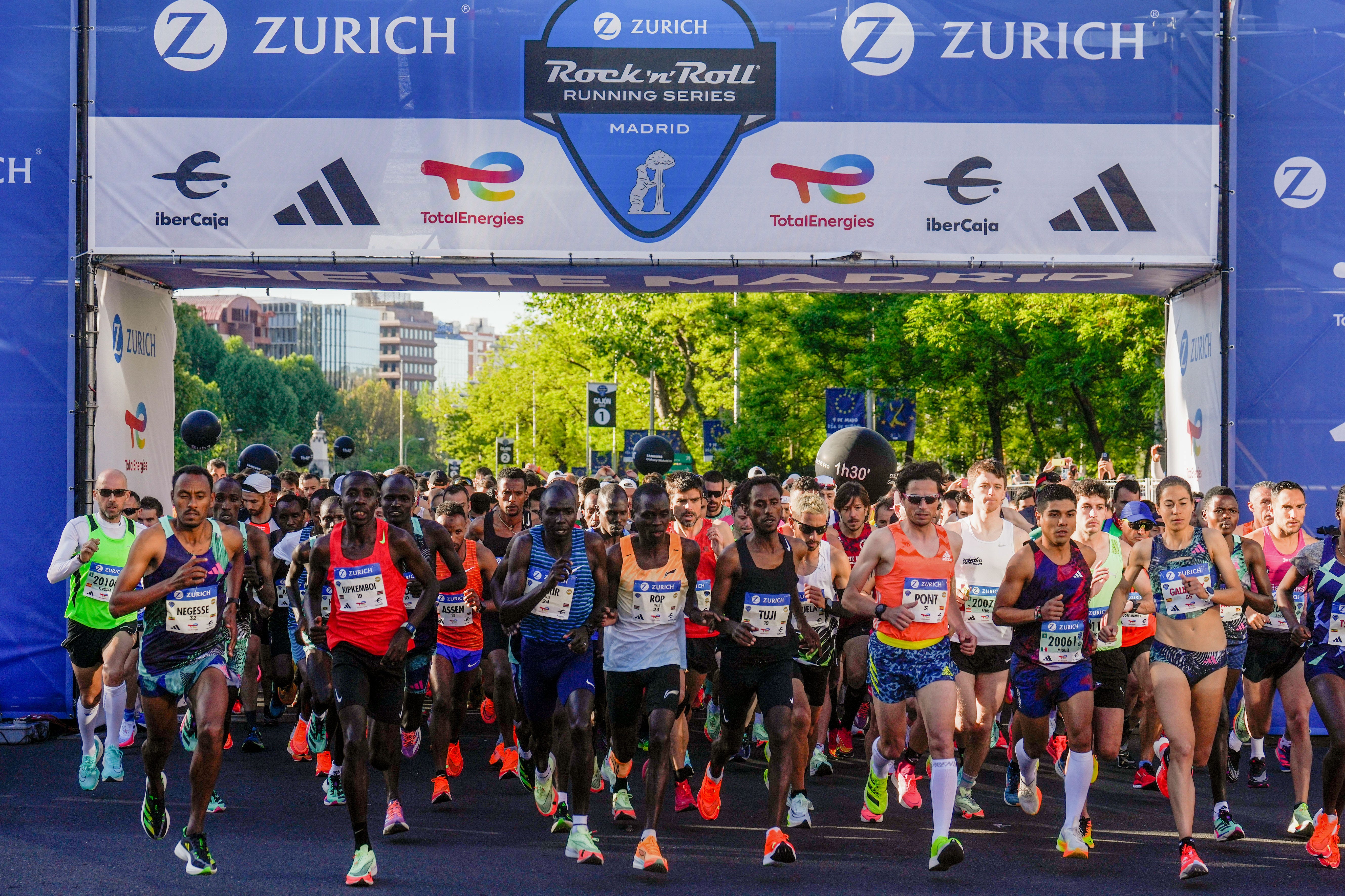 las mejores imágenes del zurich rock 'n' roll running series madrid