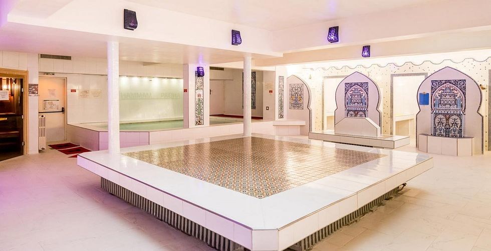 hammam pacha bathhouse in paris