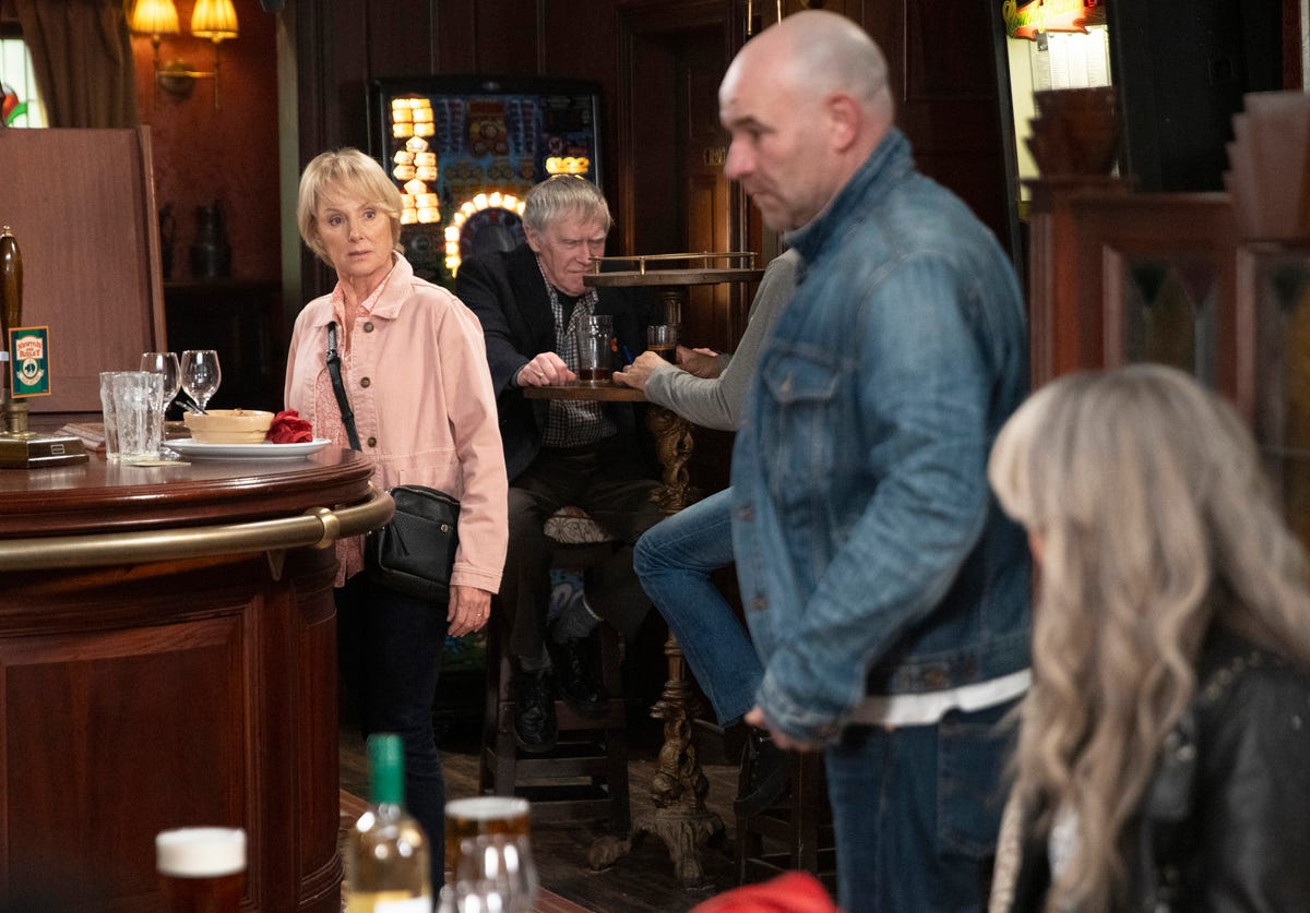 Coronation Street's Tim Metcalfe angers Sally in Steve's dating storyline