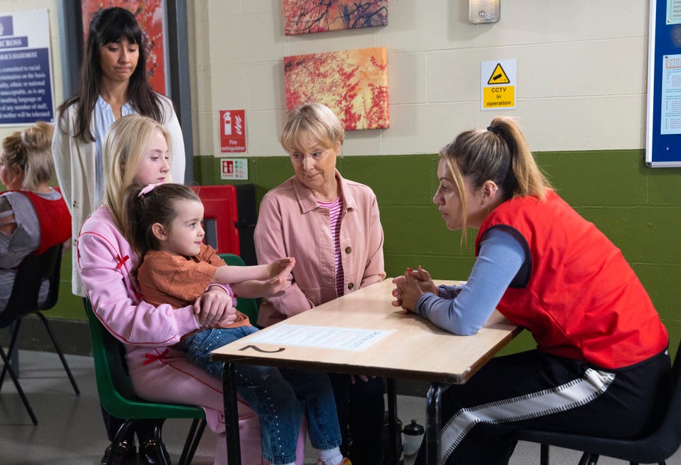 sally metcalfe, lou michaelis, coronation street