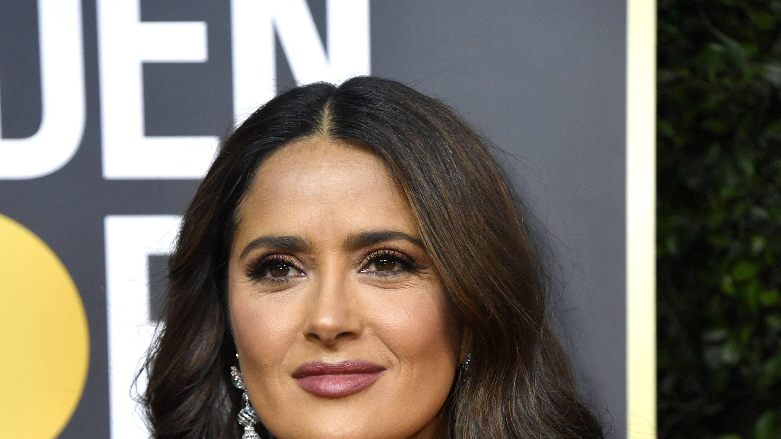 Um, Salma Hayek Is Serving With Strong Abs & Legs In These Naked