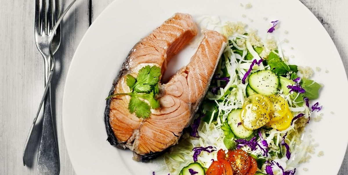 Salmon steak with salad