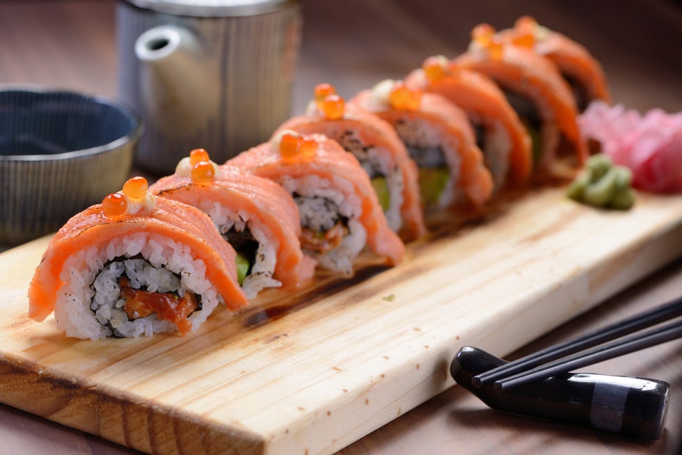 Salmon Sushi Roll