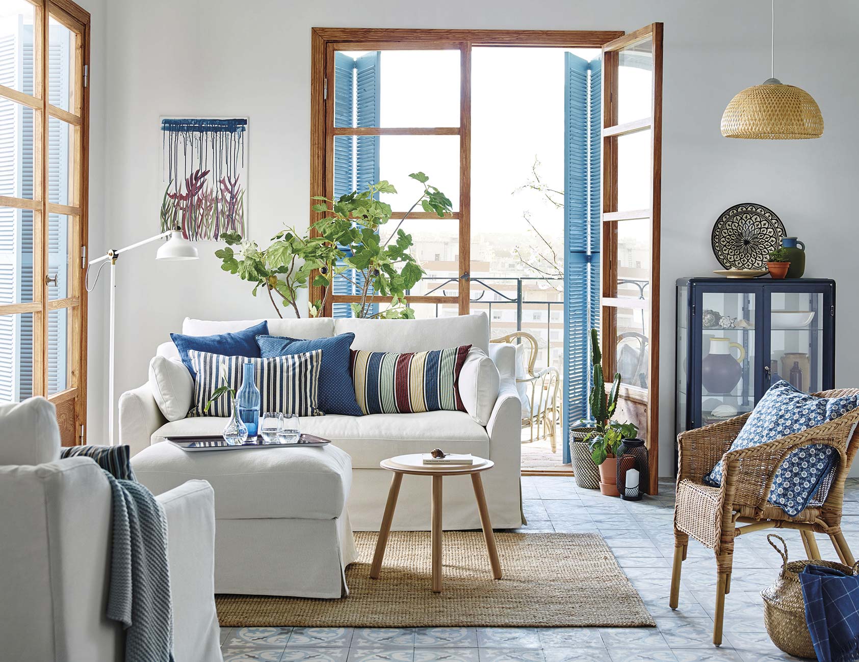 salón estilo navy blanco y azul marino